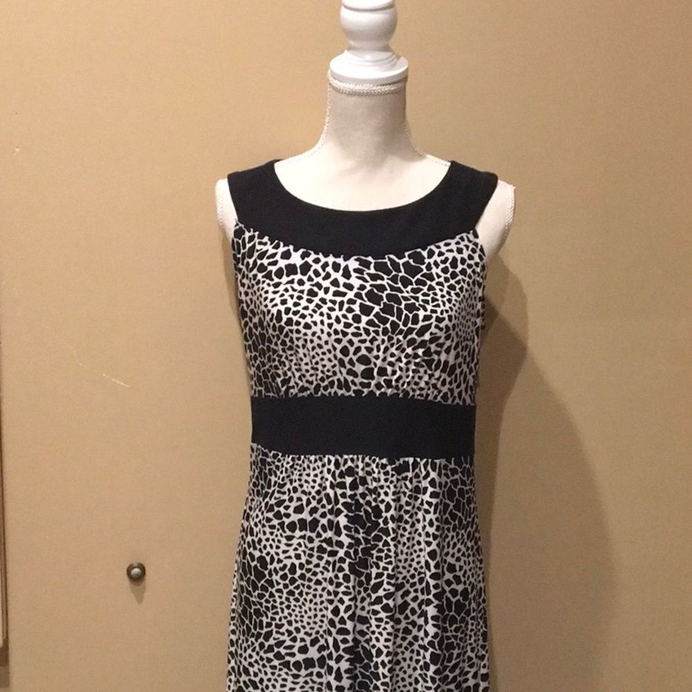 Sundress   - Picture 2 of 6